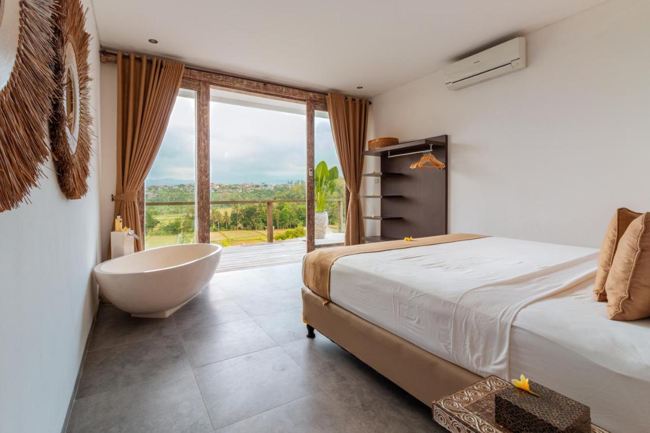 Villa Rasa Senang, With Private Cook And Pool Карангасем Экстерьер фото