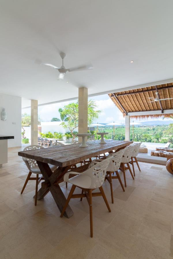 Villa Rasa Senang, With Private Cook And Pool Карангасем Экстерьер фото