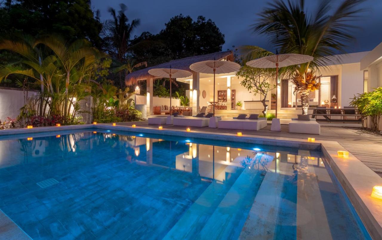 Villa Rasa Senang, With Private Cook And Pool Карангасем Экстерьер фото